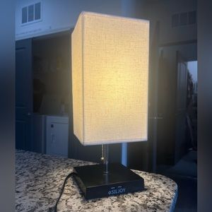 Bedside table lamp